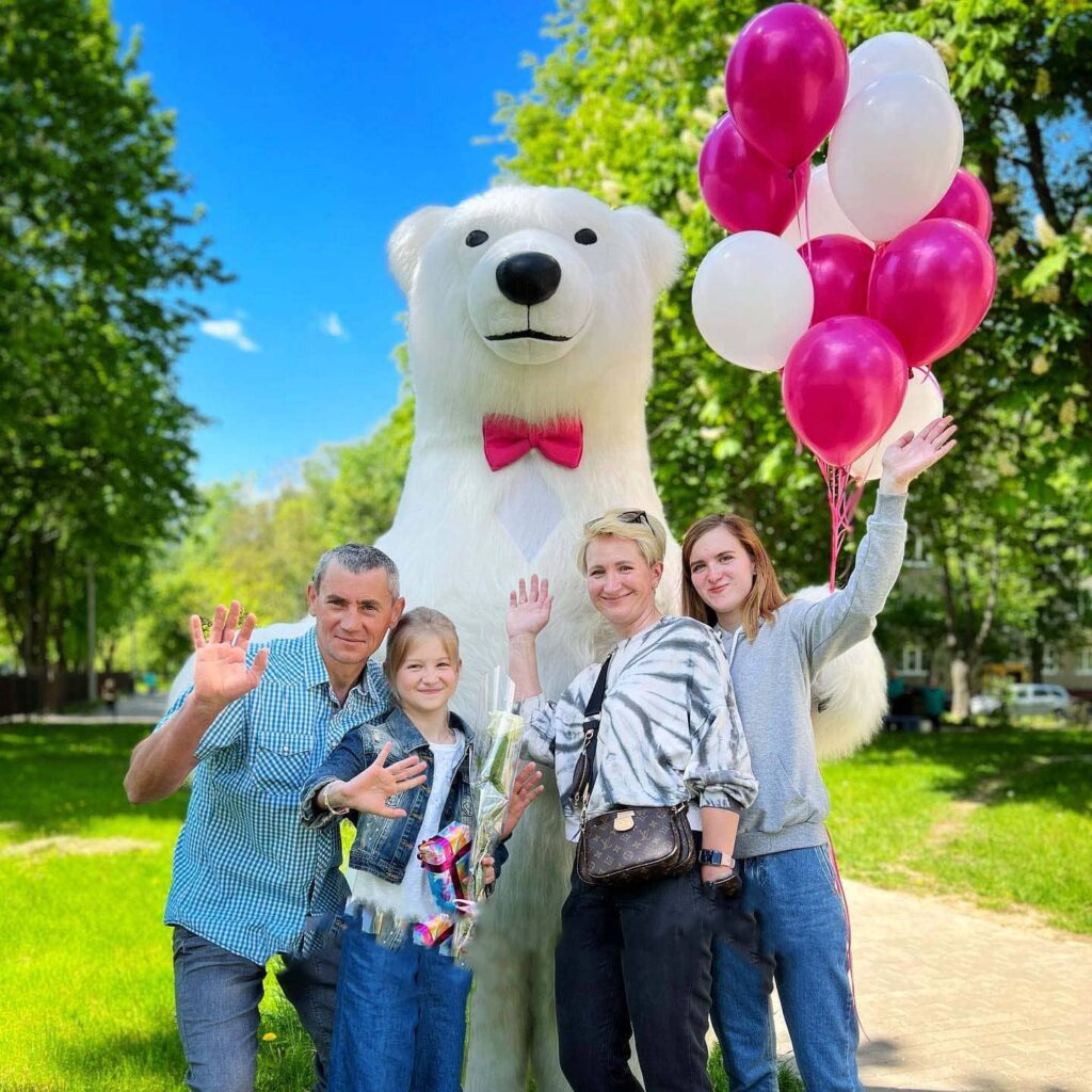 Білий Ведмедик на день народження фото