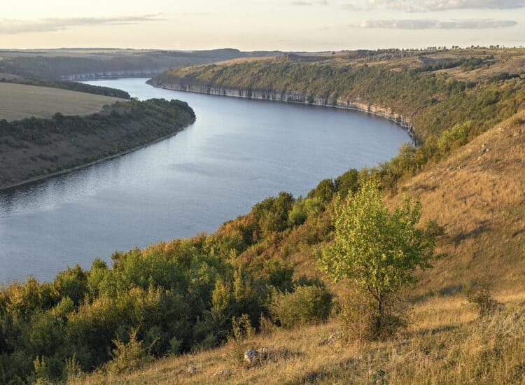 Поливанів Яр