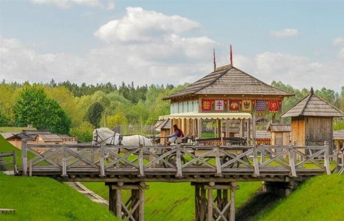 Парк «Київська Русь»