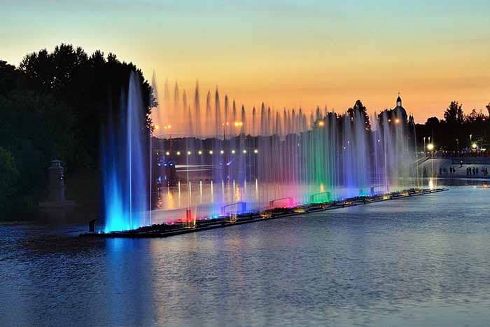 плаваючий фонтан у Вінниці