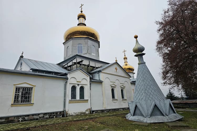 Свято-Покровская церковь Гостомель