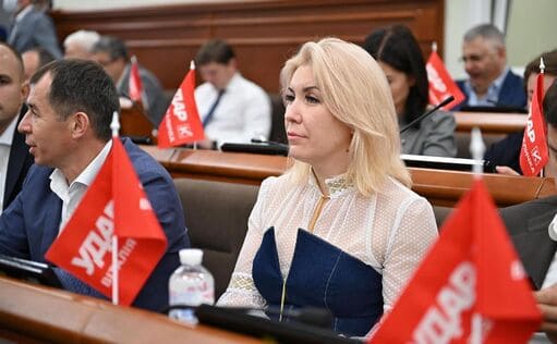 Мирославу Смірнову, депутатку Київської міської ради  призначено на посаду директора департаменту суспільних комунікацій.
