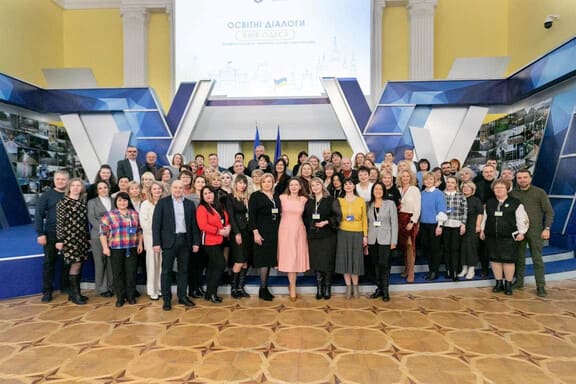 На семінарах з інноваційних технологій обмінялись освітяни Одеси на запрошення Асоціації керівників шкіл України долучилися до заходу «Освітні діалоги.