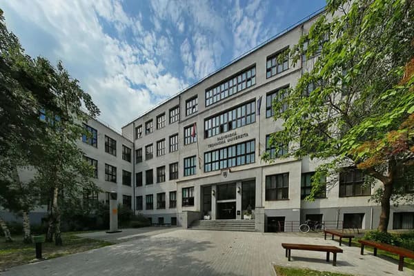 Словацкий медицинский университет в Братиславе университеты Словакии 