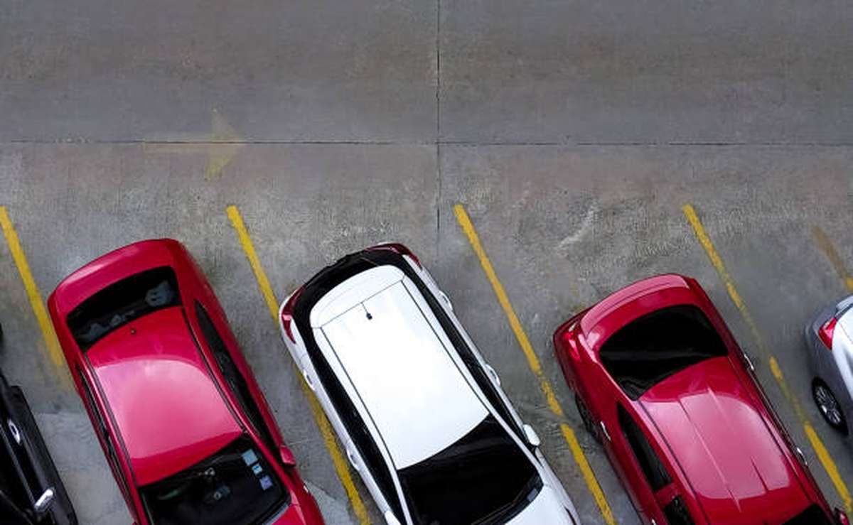 О правилах парковки авто
