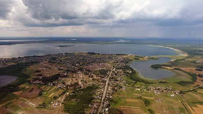 Острів на озері Світязь