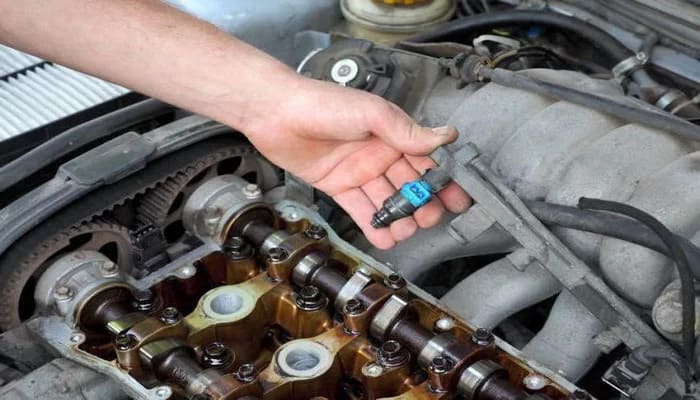 Чому забруднюються автомобільні форсунки