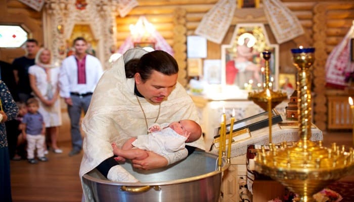Можно ли крестить ребенка до 40 дней после рождения?