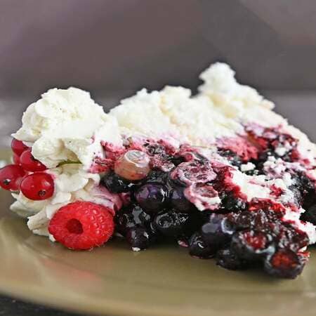 Как приготовить консервный десерт?