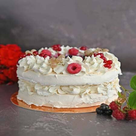 Как приготовить консервный десерт?