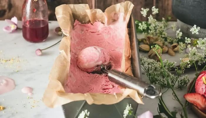 Як приготувати морозиво вдома?