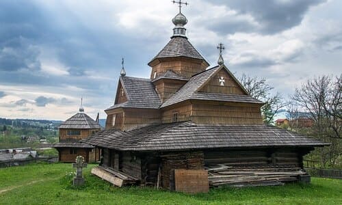 Храм Рождества Богородицы в Ворохте.