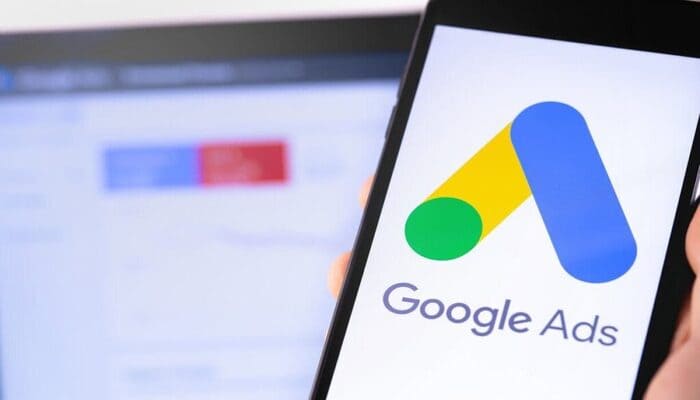 У чому відмінність установок Google Perfomance Max для послуг?