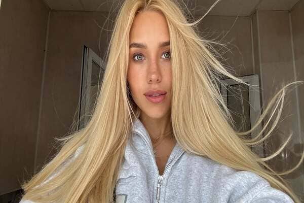 Биография Дарьи Цветочной